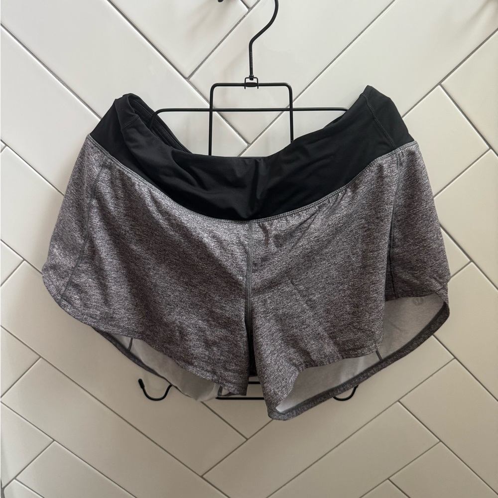 Lululemon speed up 4 inch Women's Gray and black Athletic Shorts